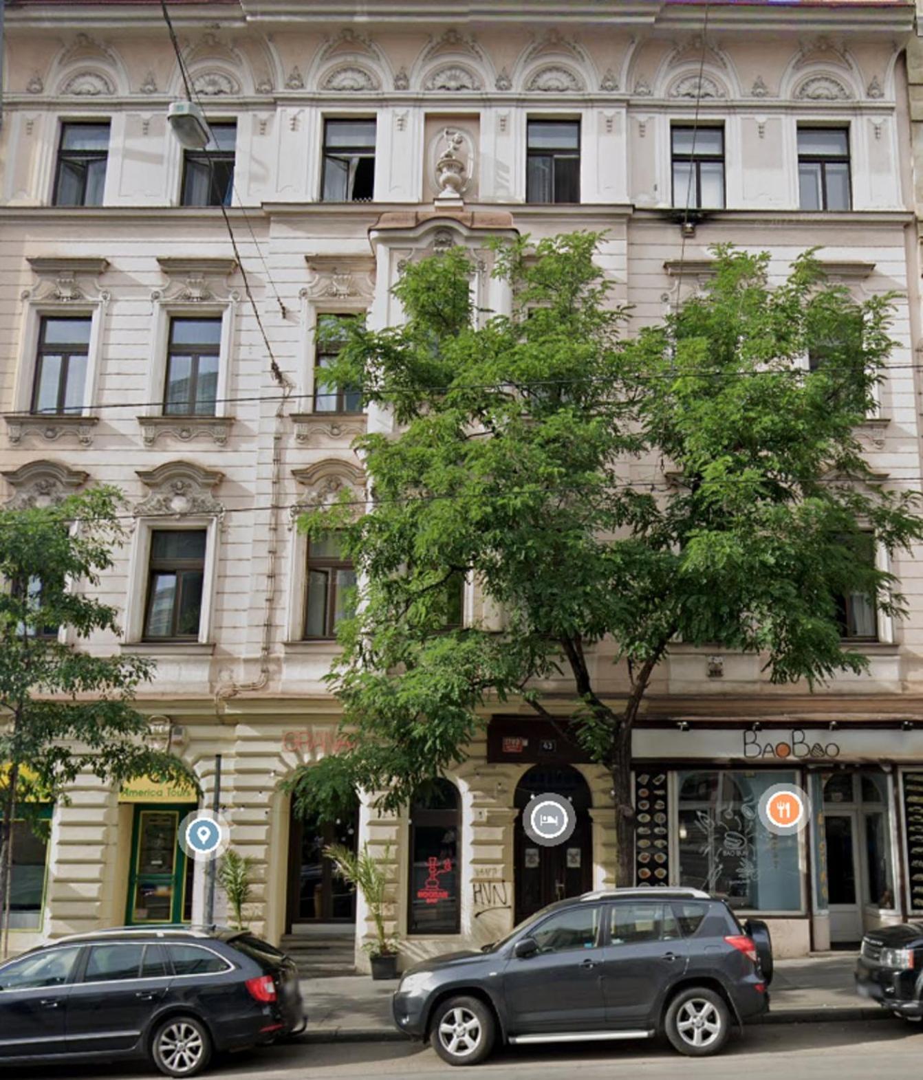 Quite Loft With Balcony And 3 Air Conditioners Praga Exterior foto